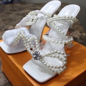 Glimmer White Pearl Heels - Size 7